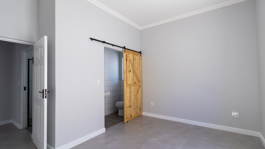 2 Bedroom Property for Sale in Britannia Beach Estate Western Cape